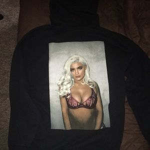 COPY - Kylie Jenner hoodie